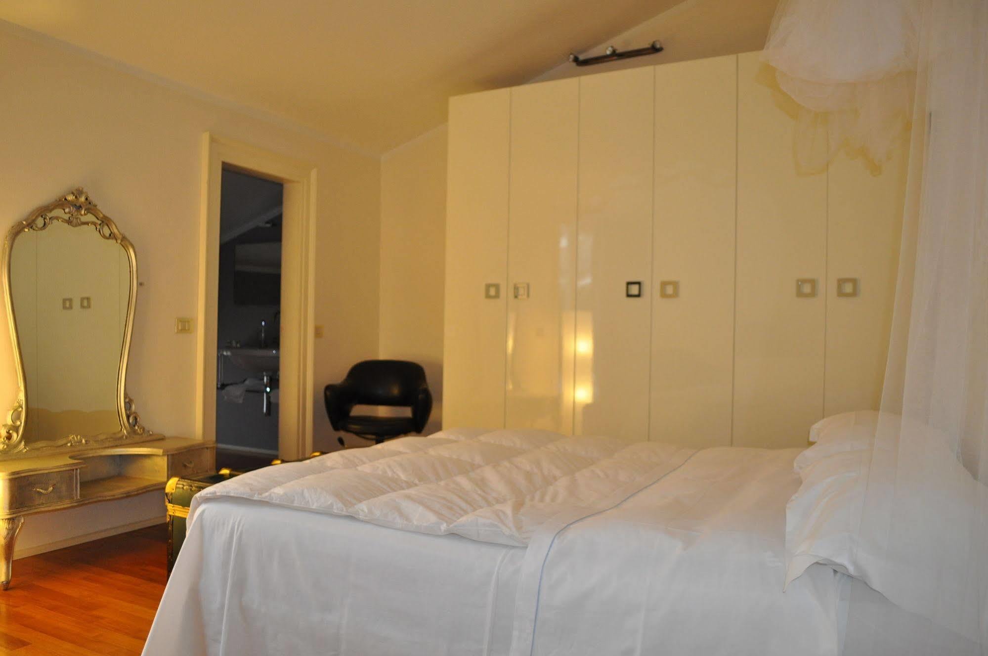 Domus Nova Residenza Il B&B Мантуя Экстерьер фото